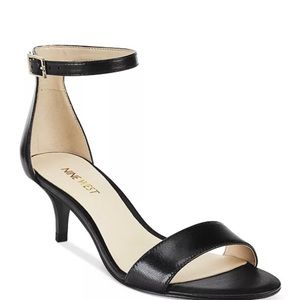 Nine West Leisa black kitten heel with ankle strap, size 11